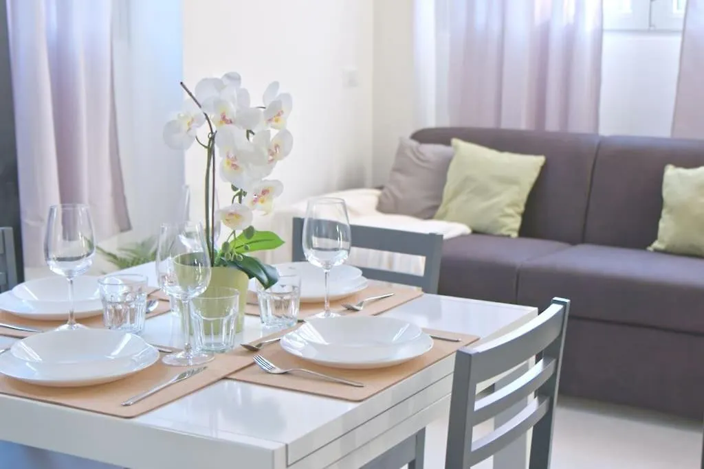 Milano - Stazione Centrale Comfort Green Loft 0*, Milan